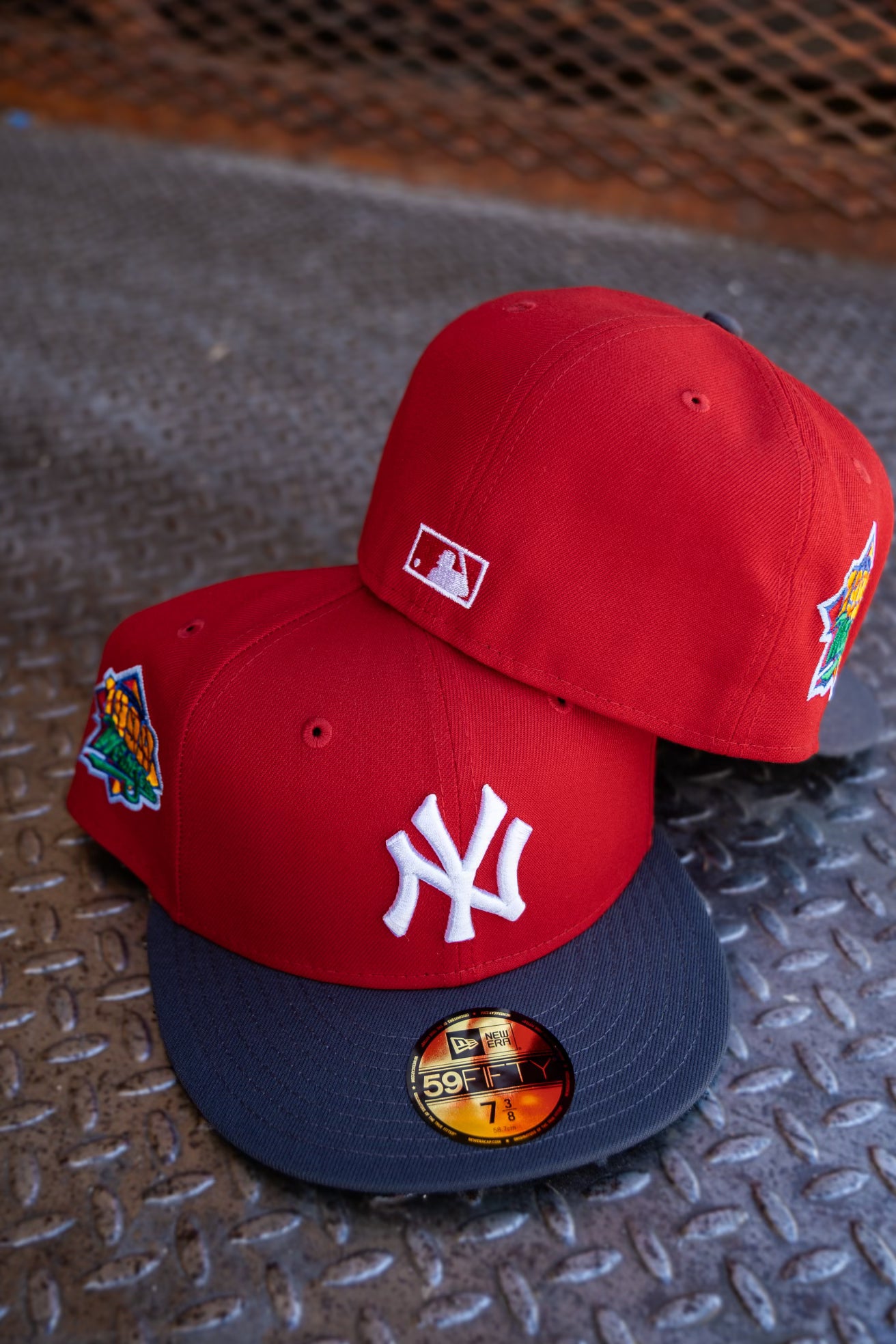 New Era New York Yankees 1999 World Series Green UV (Red/Graphite) 59Fifty Fitted - New Era