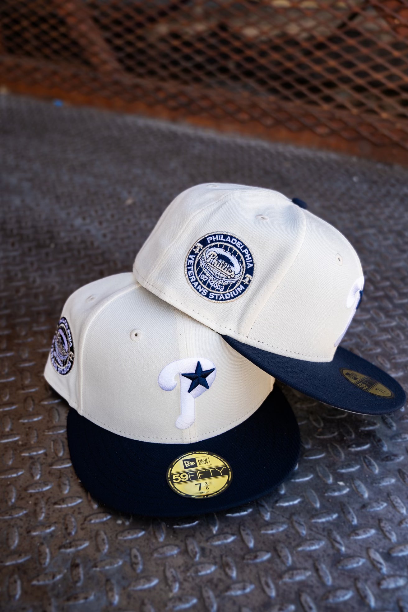 New Era Philadelphia Phillies Stadium Side Patch Grey UV (Off White/Navy) 59Fifty Fitted - New Era