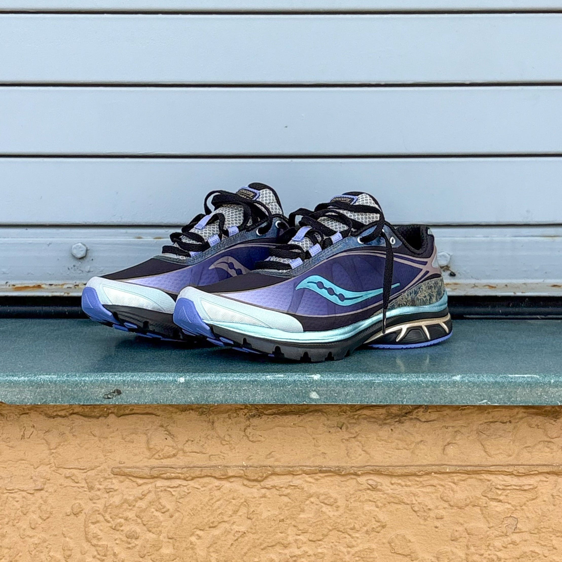 Mens Saucony Kinvara 1 (Black/Aureate)