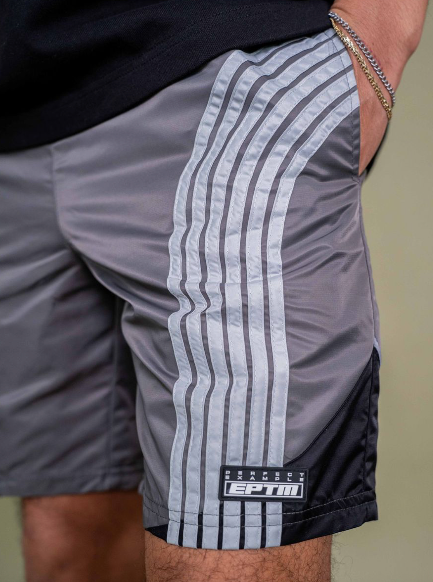 EPTM 3M CURVE SHORTS (Grey)